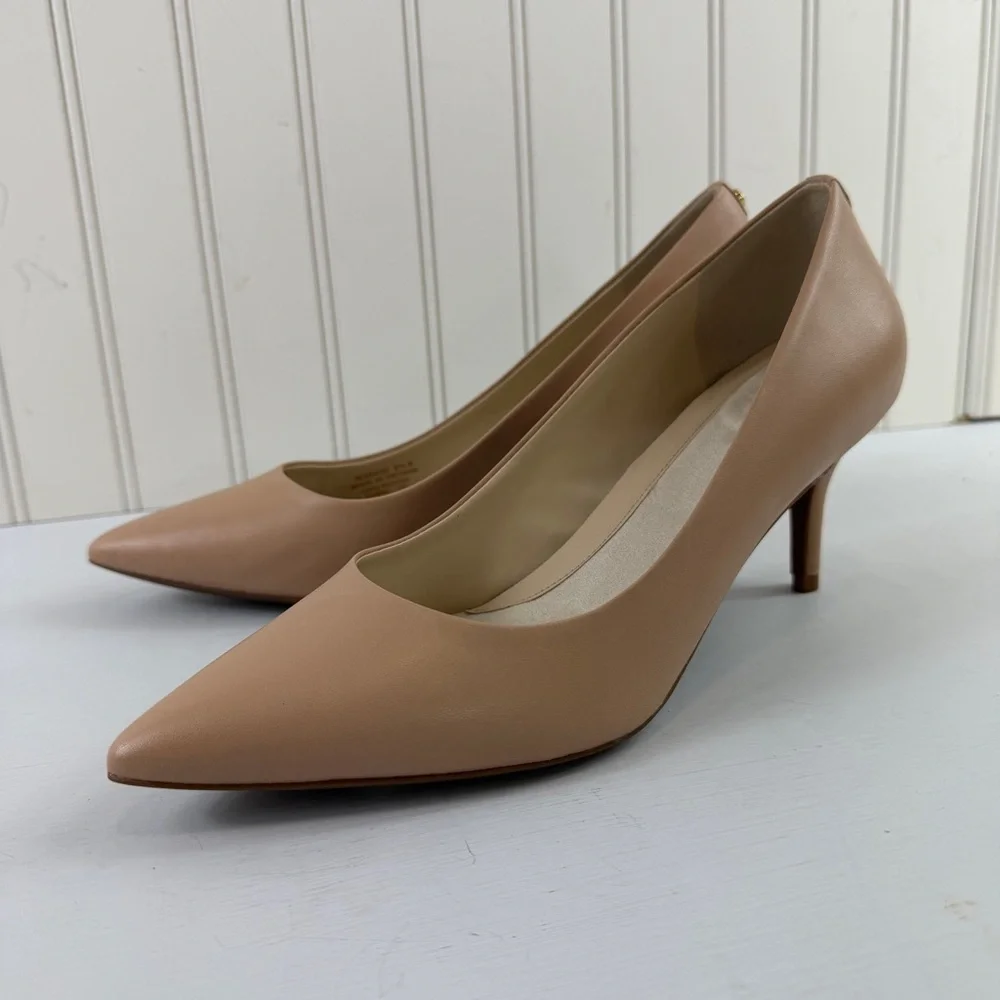 NWT Cole Haan Women’s The Go-to Park‎ Tuscan Sand Leather Pump 2.5” Heel Sz 8.5B